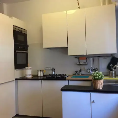 With Internet And Private Parking Apartment